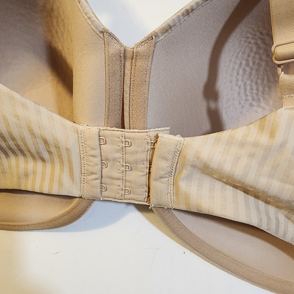 Plates Nude plus size Bra 40DDD - Picture 3 of 10